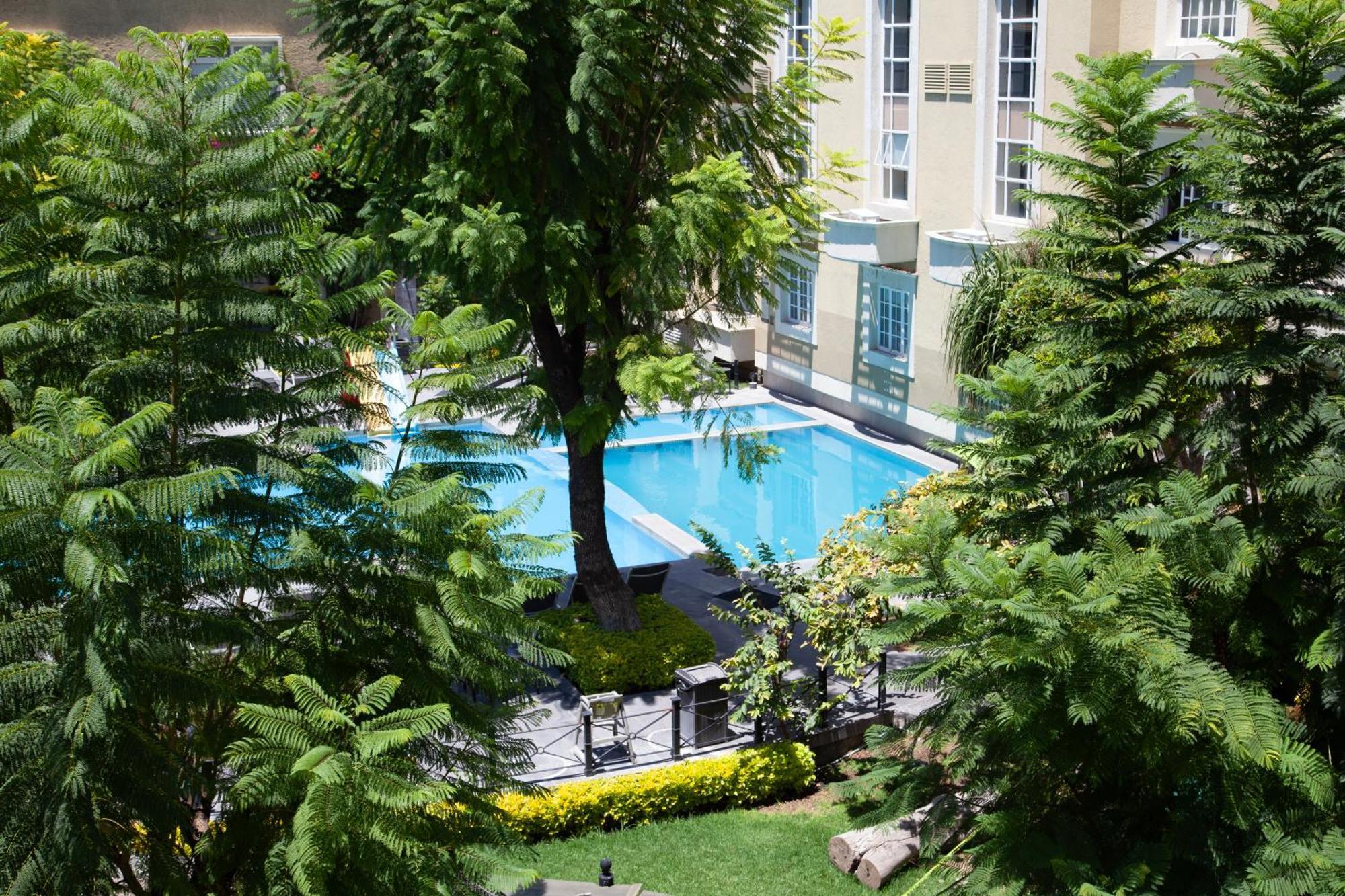 Plaza Camelinas Hotel Querétaro Exteriör bild