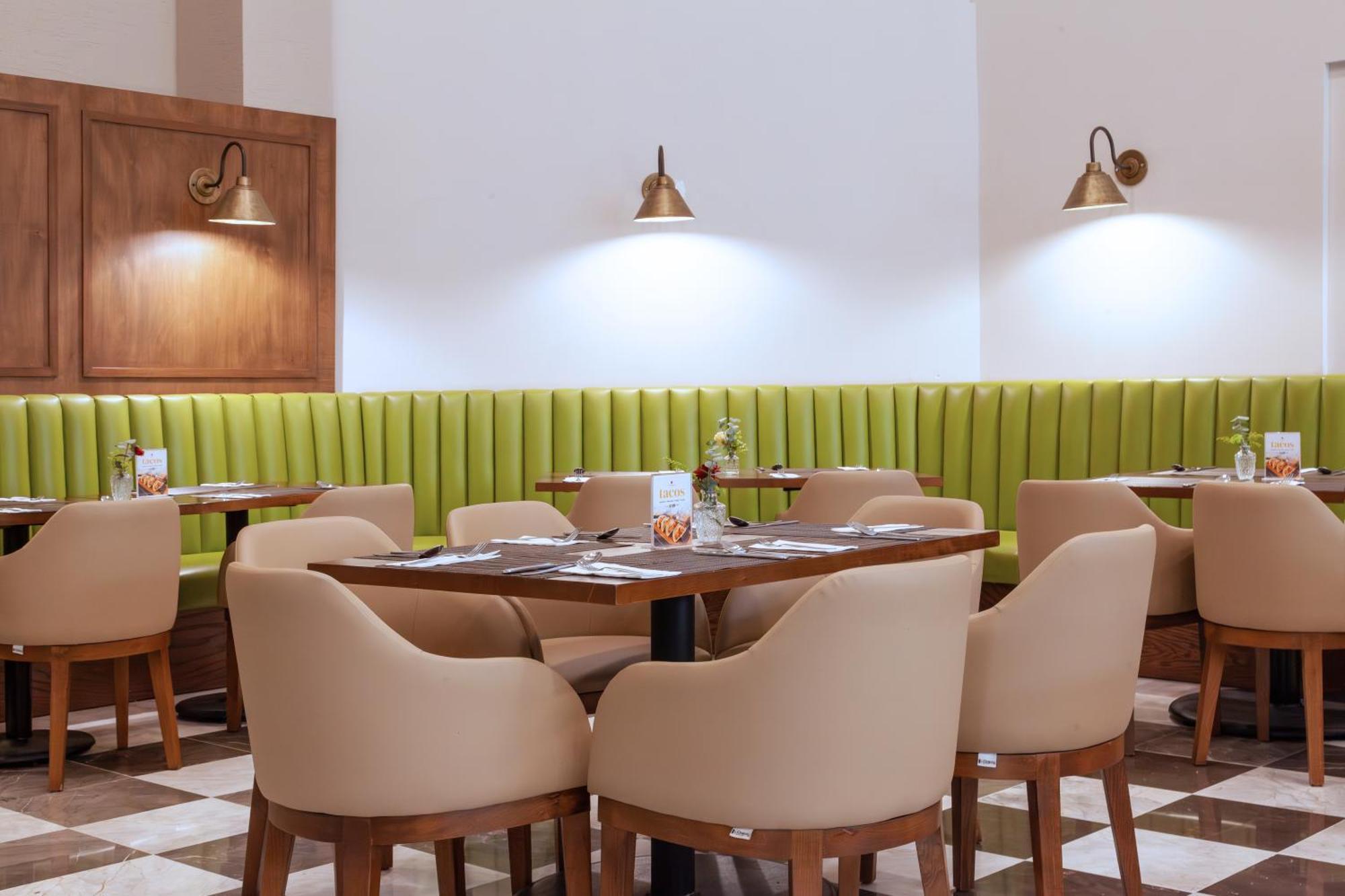 Plaza Camelinas Hotel Querétaro Exteriör bild