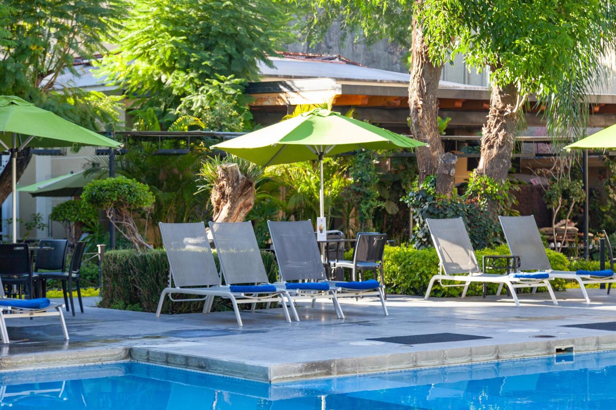 Plaza Camelinas Hotel Querétaro Exteriör bild