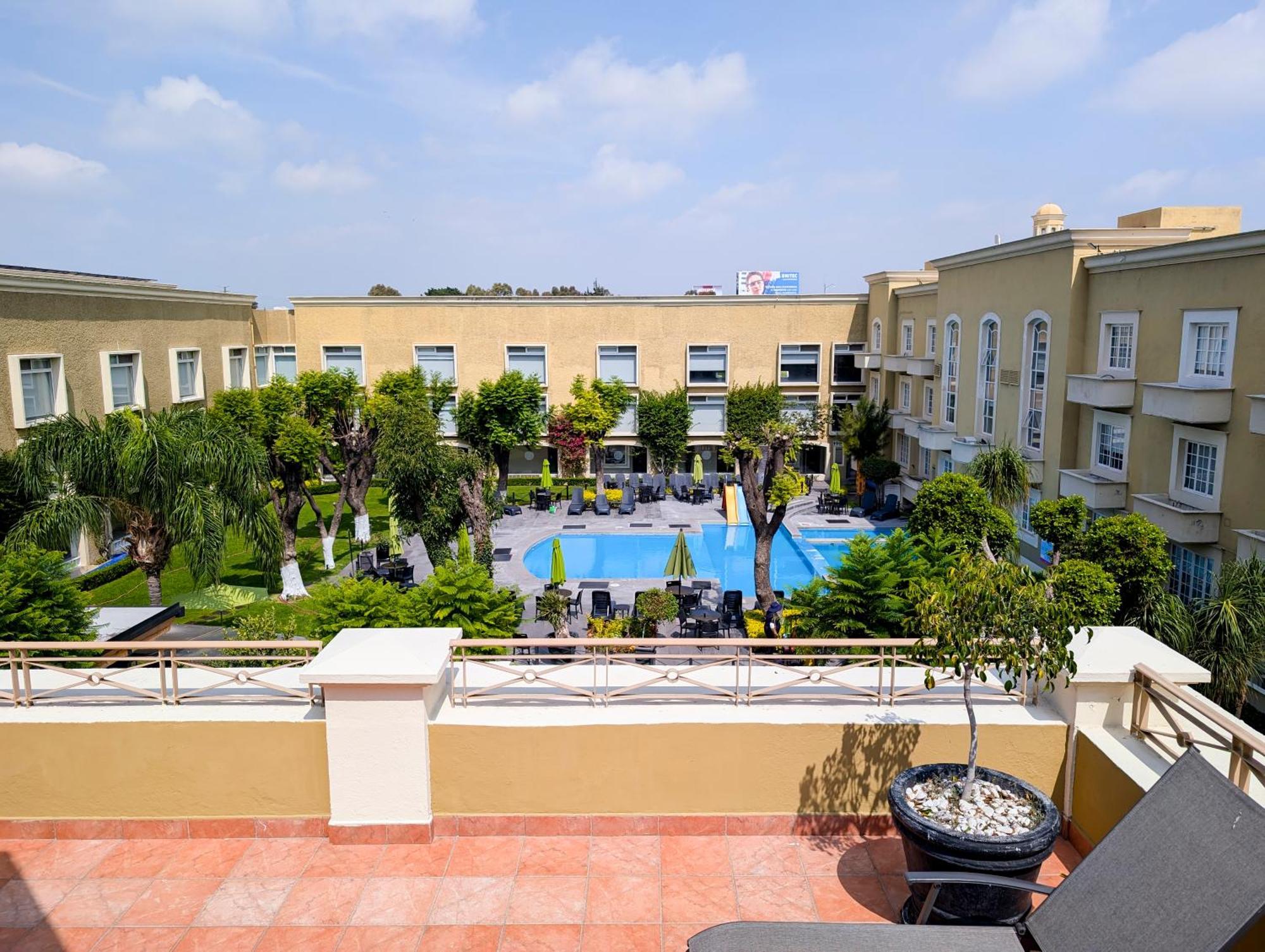 Plaza Camelinas Hotel Querétaro Exteriör bild