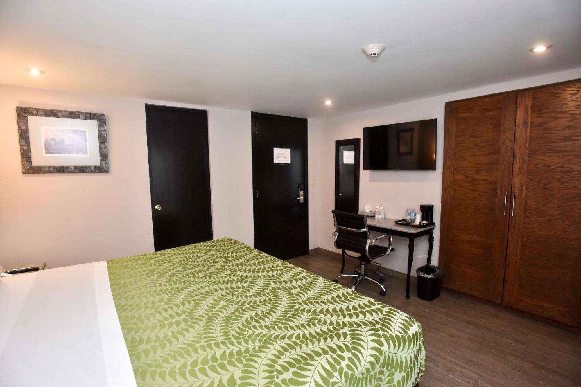 Plaza Camelinas Hotel Querétaro Exteriör bild