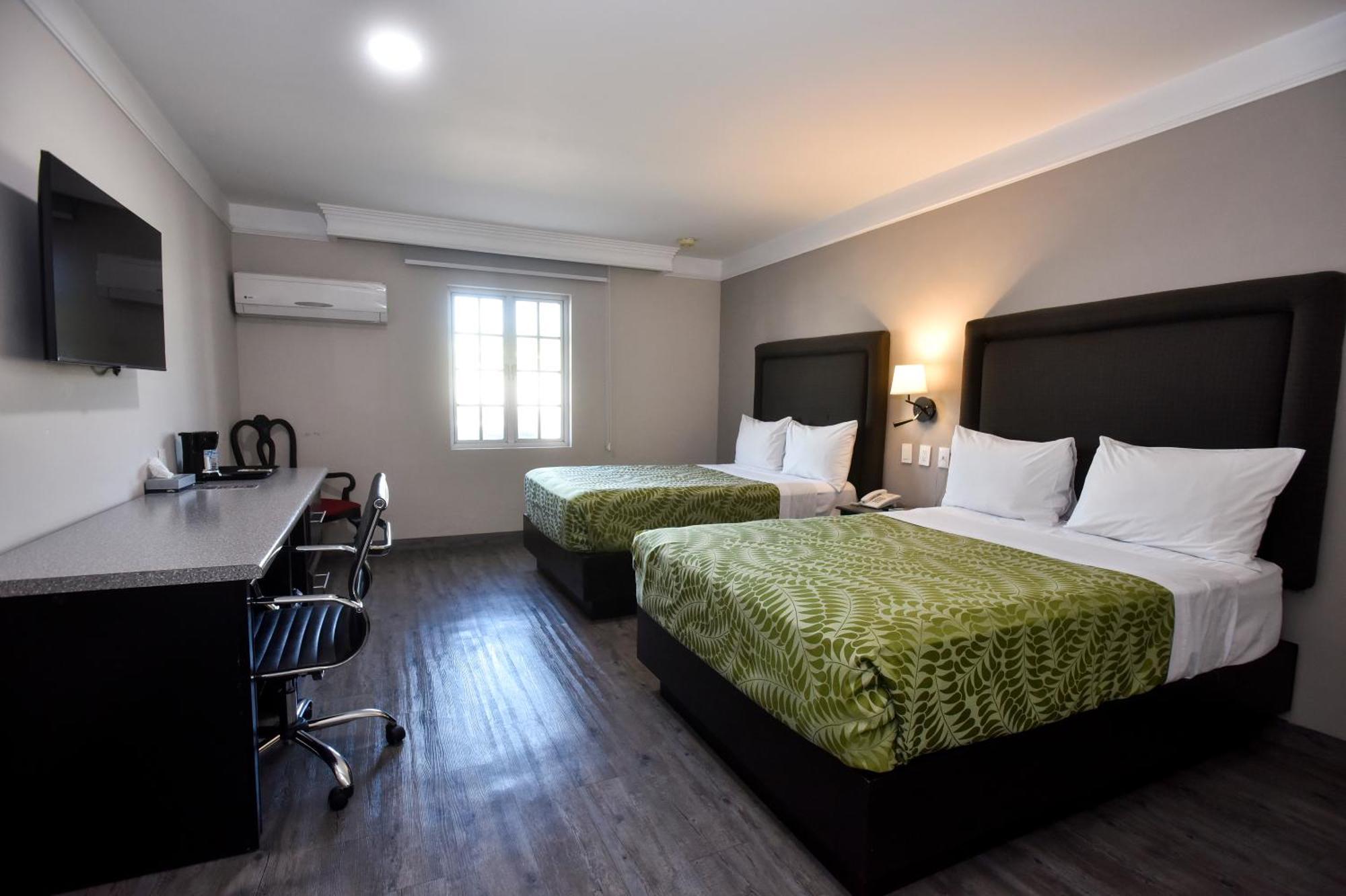 Plaza Camelinas Hotel Querétaro Exteriör bild